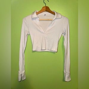 Small White V-Neck Garage Top